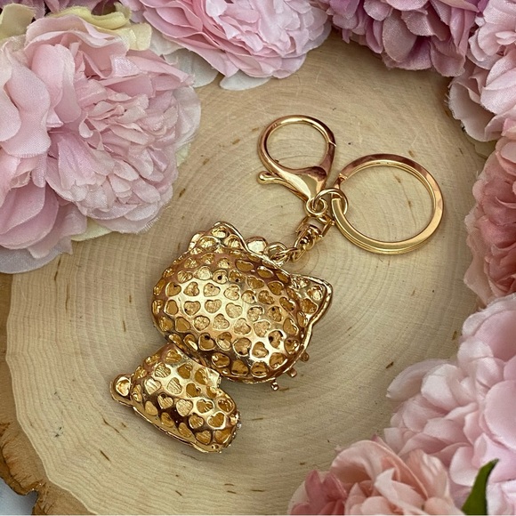 Hello Kitty with Pale Pink Crystal Dress & Bow Keychain Charm - Picture 10 of 12
